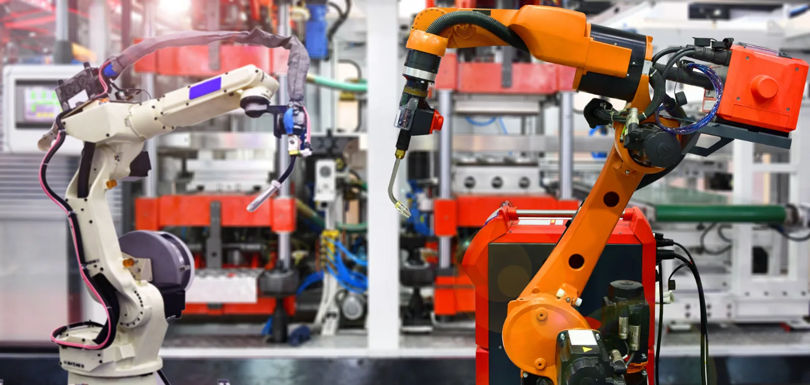 Zautomatyzowane stanowisko produkcyjne w zakładzie